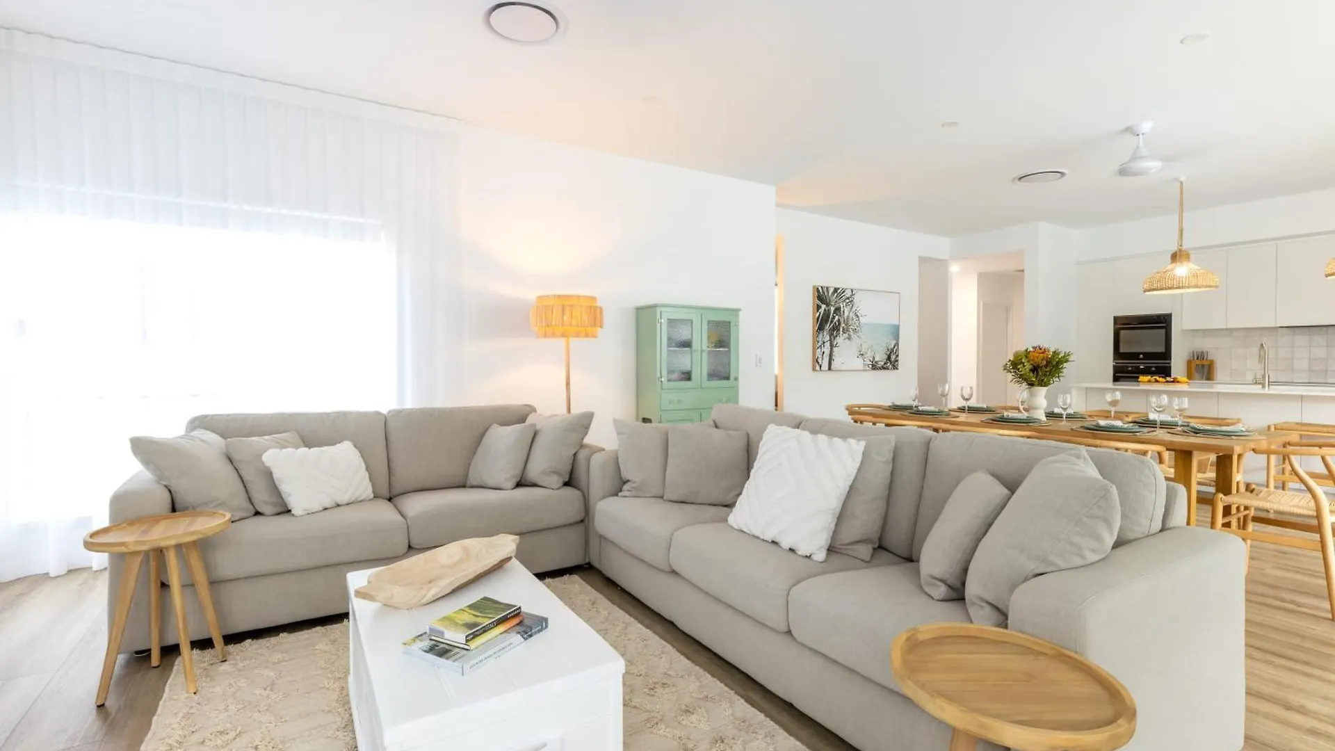 Semesterbostad Tranquil Whitehaven Retreat In Mooloolaba Villa